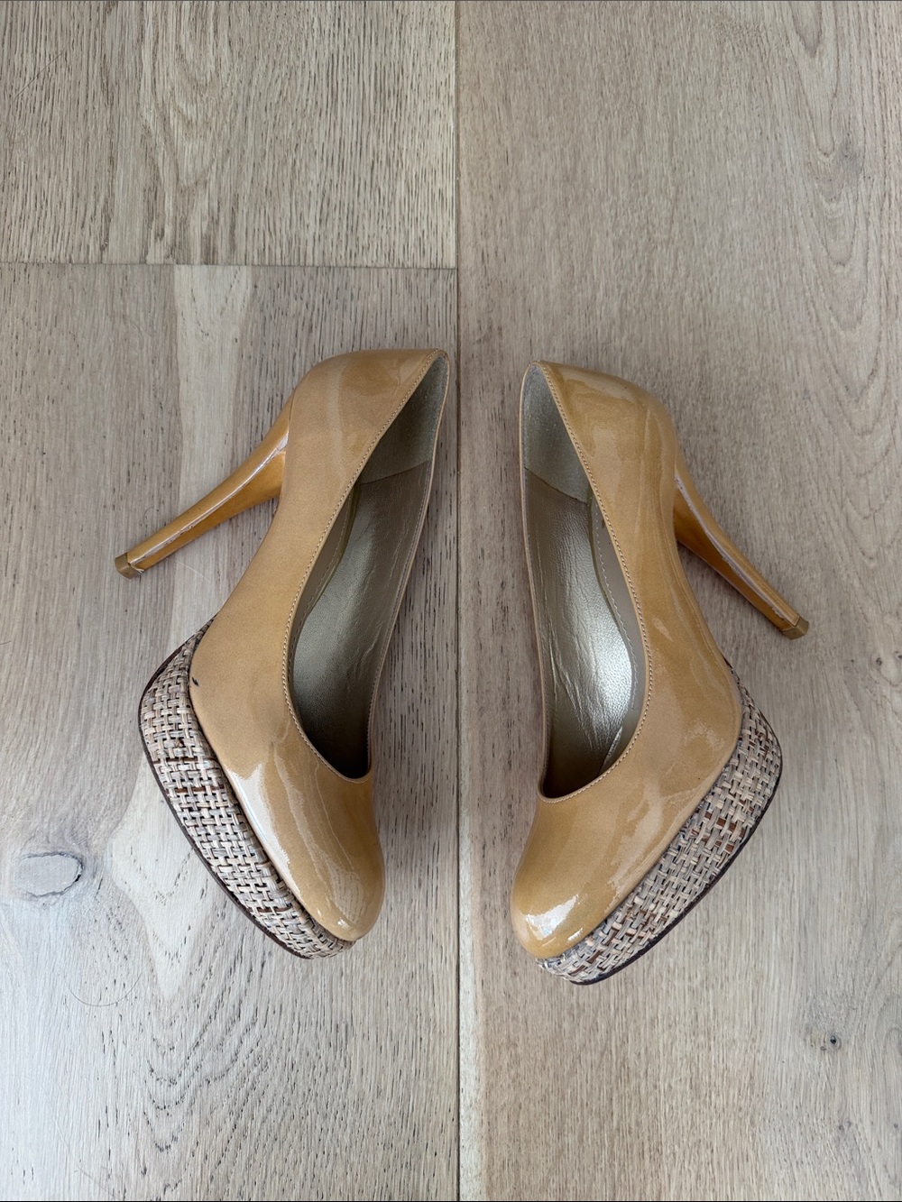 Stuart Weitzman Tan Patent Leather Platform Pumps